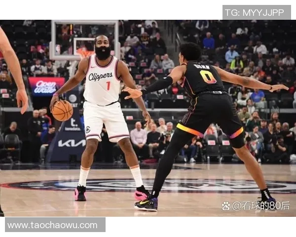 NBA常规赛:次节战罢,快船以72-56抢先太阳,哈登26+3+4 NBA常规赛:次节战罢,快船以72-56抢先太阳,哈登26+3+4
